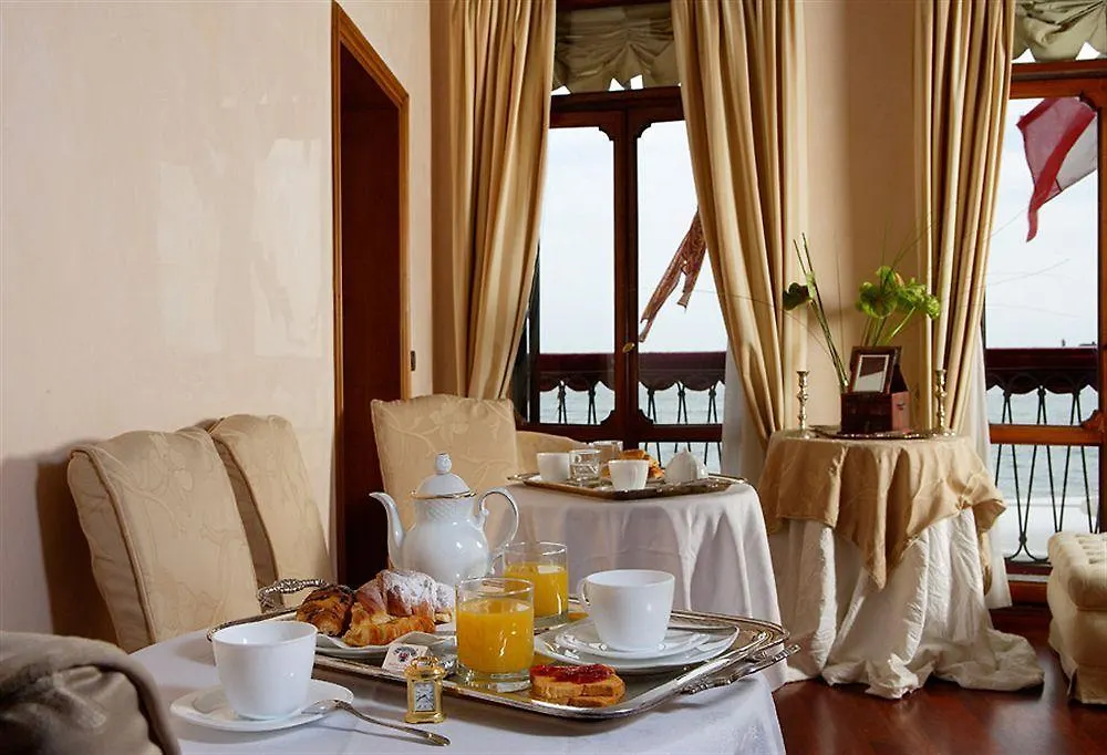 ** Couette-café Bed and Breakfast La Rosa Dei Venti à Venise Italie